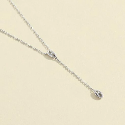 Collier Mi-long ETREINTE - Cristal / Argenté -AGATHA Soldes 02623698 136 TU 01