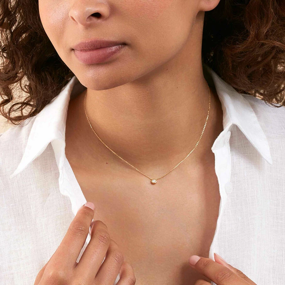 Collier Ras Du Cou BRILLANT - Cristal / Doré 2 Collier Ras Du Cou BRILLANT - Cristal / Doré – Image 2